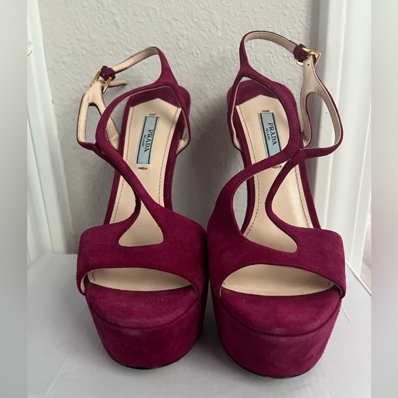 ‼️AUTHENTIC‼️PRADA Suede Magenta Open Toe Wedges 38.5 - Picture 4 of 8